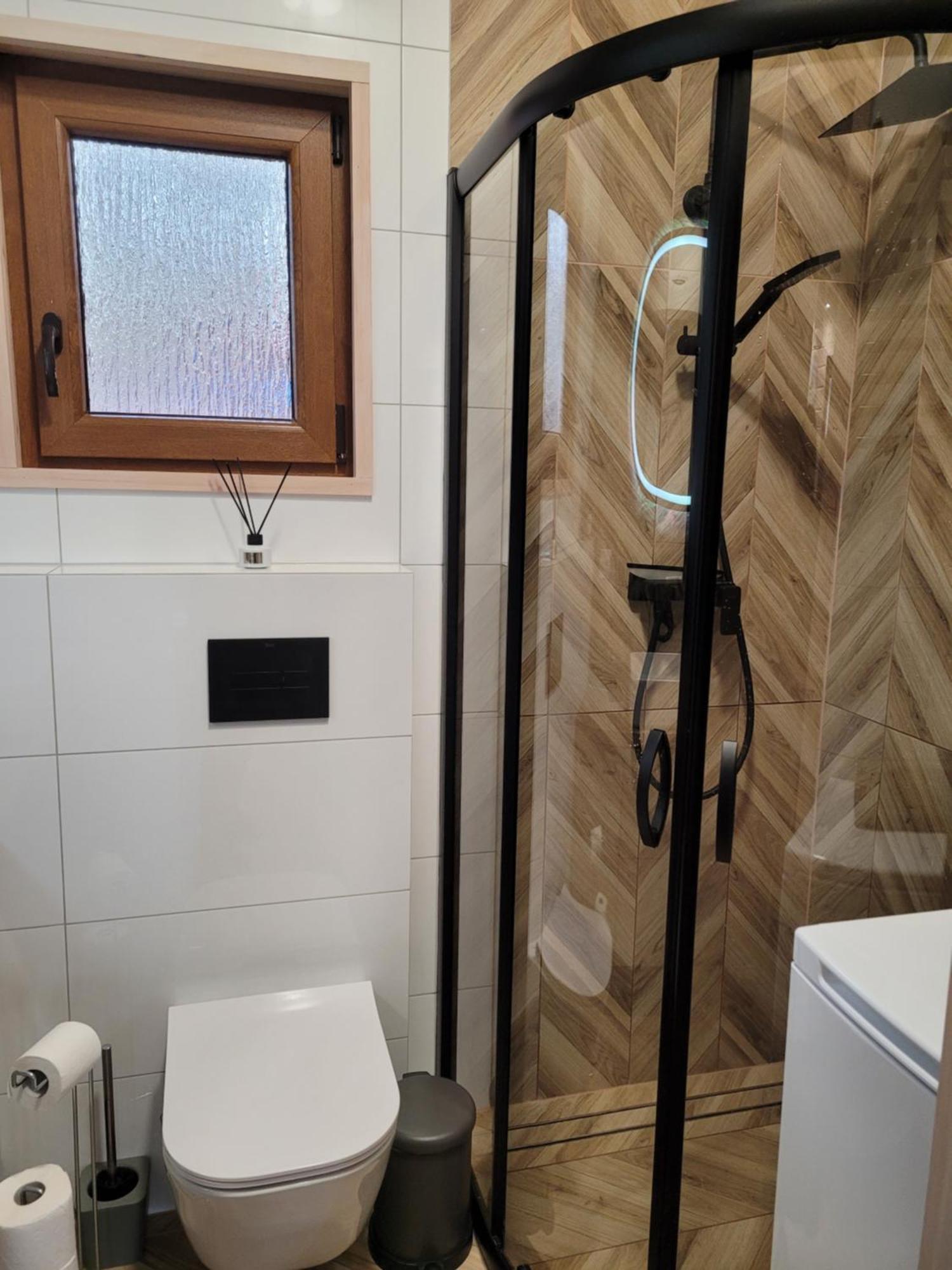 Sloneczny Domek Borsk Nr 2 I 15 - Nad Samym Jeziorem W Pierwszej Linii Habitación foto